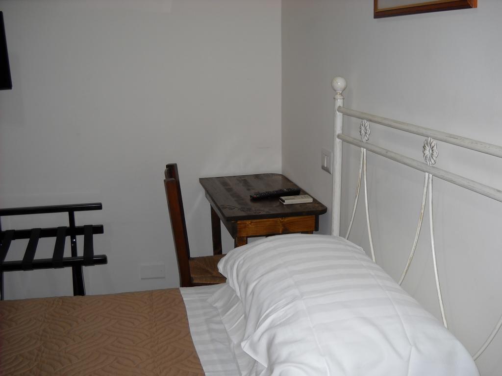 Domomea Hotell Quartu SantʼElena Rom bilde