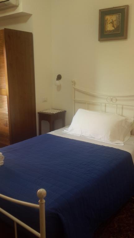 Domomea Hotell Quartu SantʼElena Eksteriør bilde